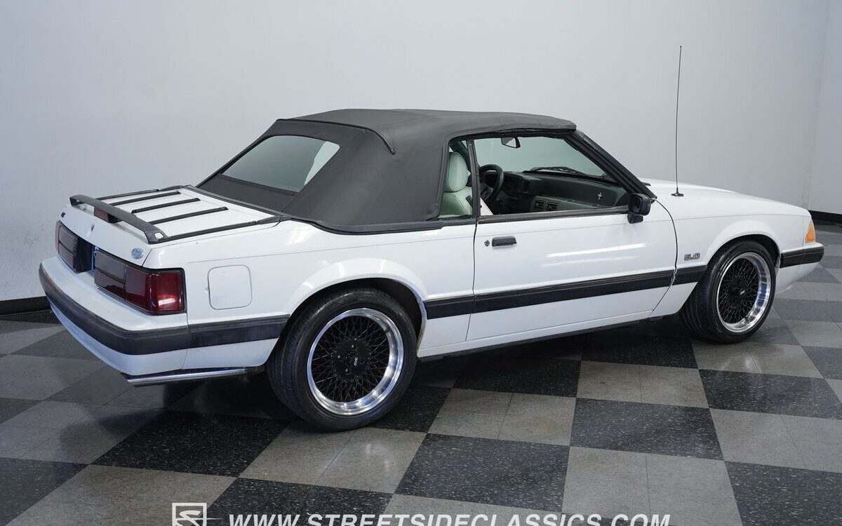 Ford-Mustang-Cabriolet-1988-11