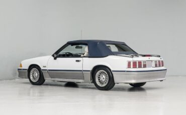 Ford-Mustang-Cabriolet-1988-3