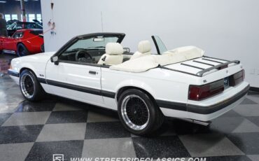 Ford-Mustang-Cabriolet-1988-6