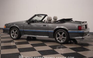 Ford-Mustang-Cabriolet-1989-10