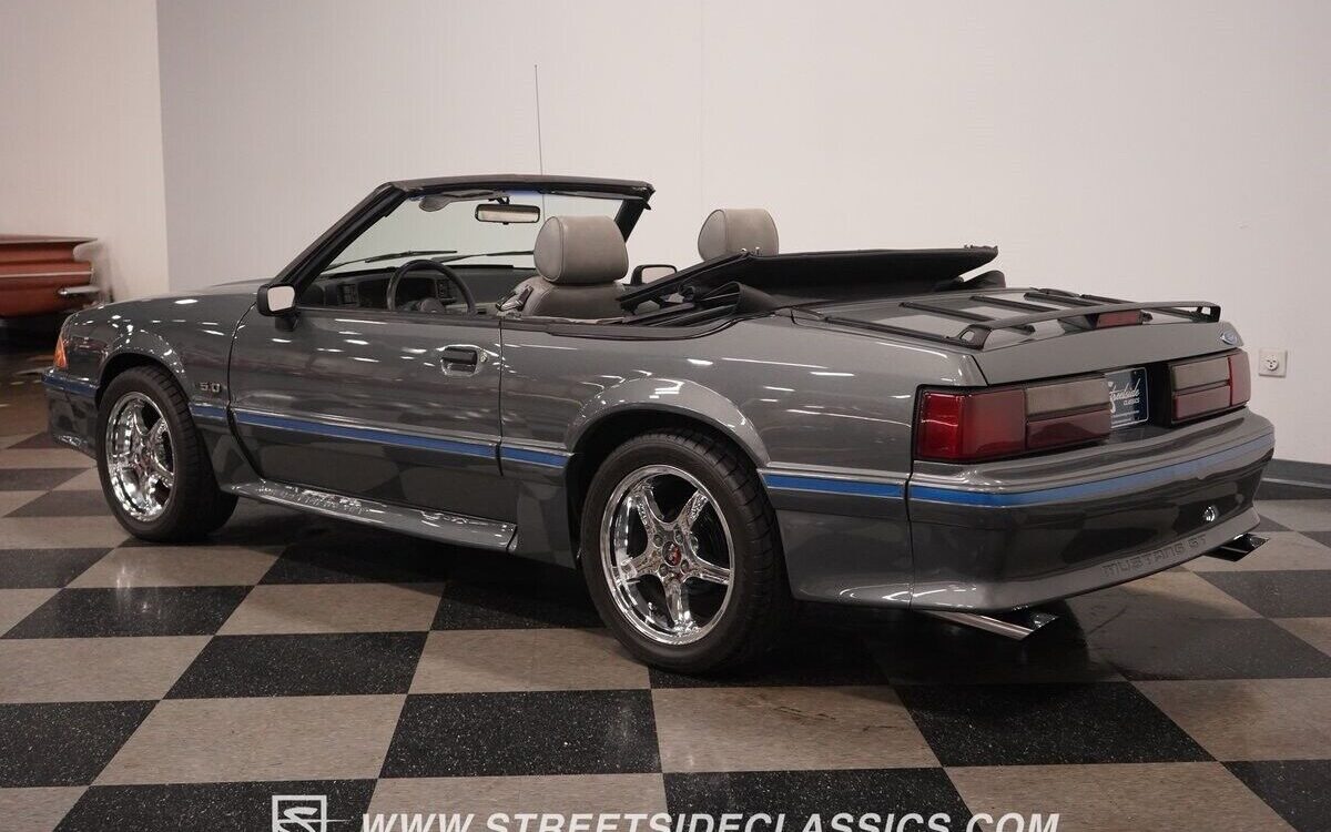 Ford-Mustang-Cabriolet-1989-11