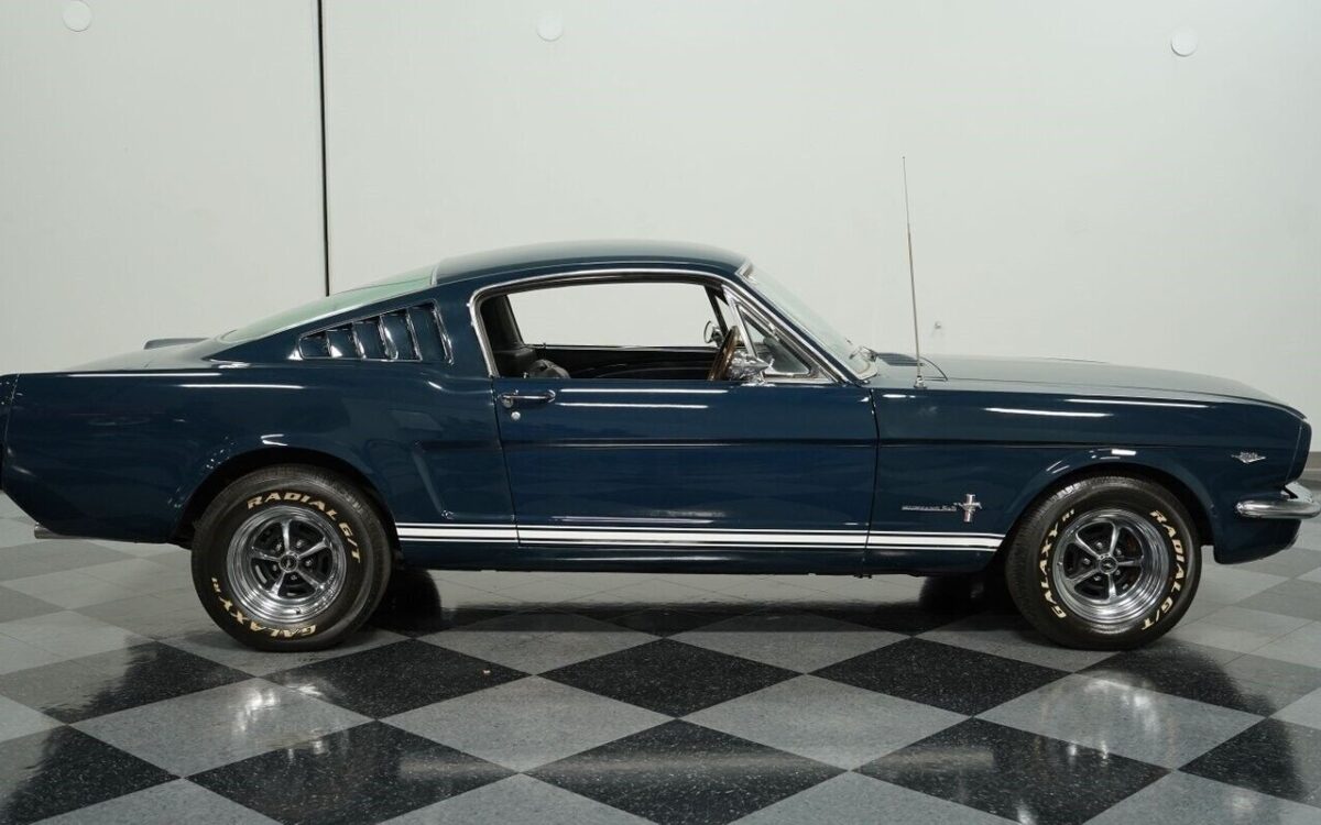 Ford-Mustang-Coupe-1966-11