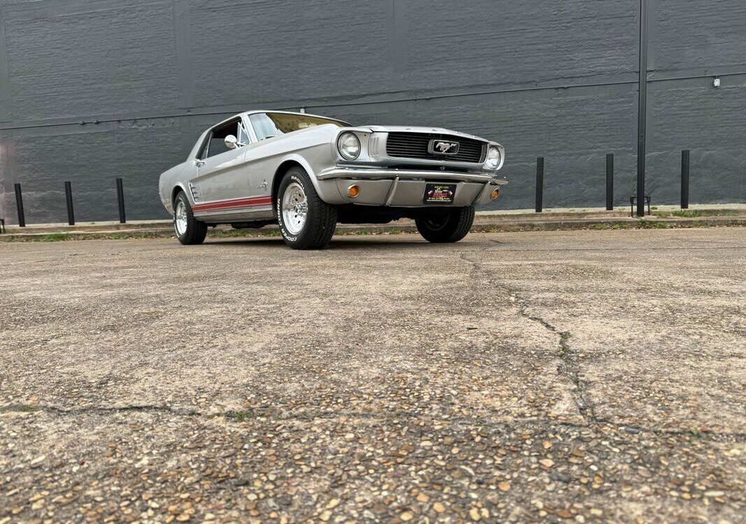 Ford-Mustang-Coupe-1966-6