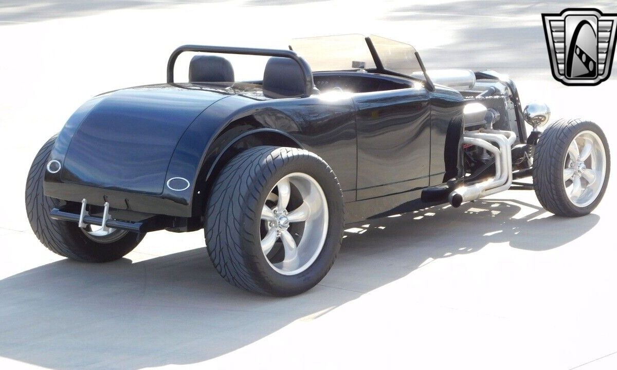 Ford-Roadster-1932-7