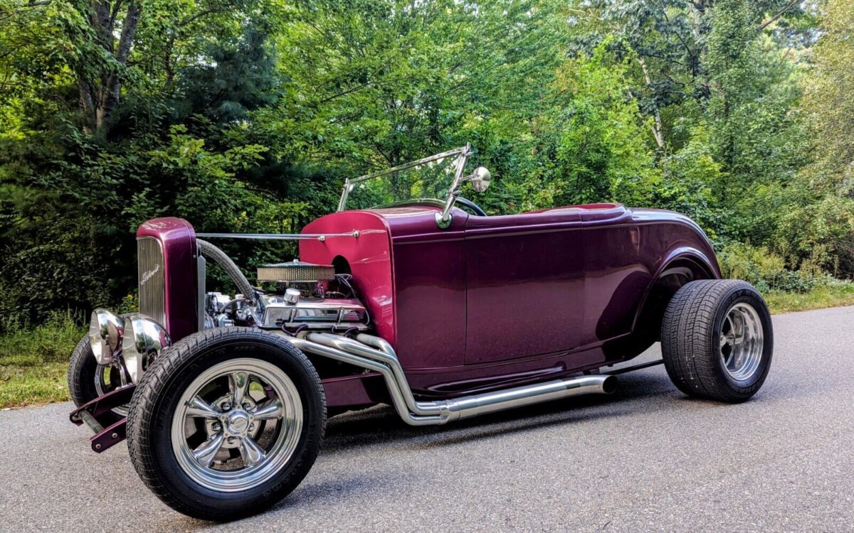 Ford-Roadster-Cabriolet-1932