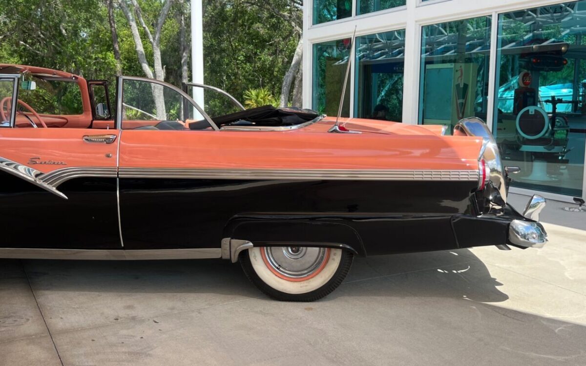 Ford-Sunliner-1956-9