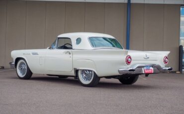 Ford-Thunderbird-1957-1