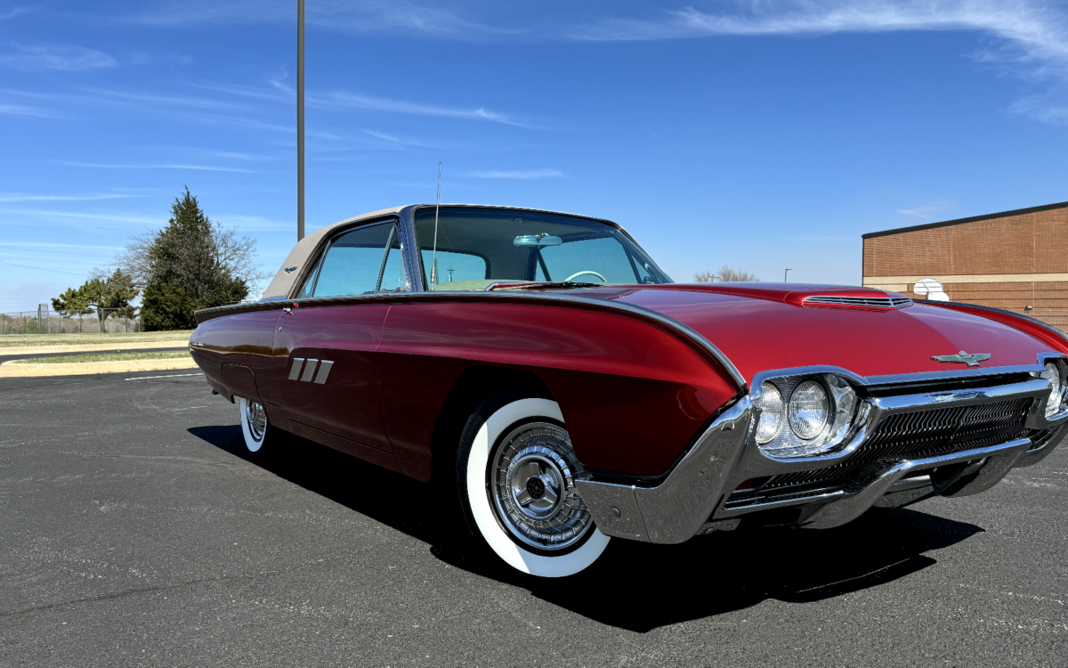 Ford-Thunderbird-Coupe-1963-3