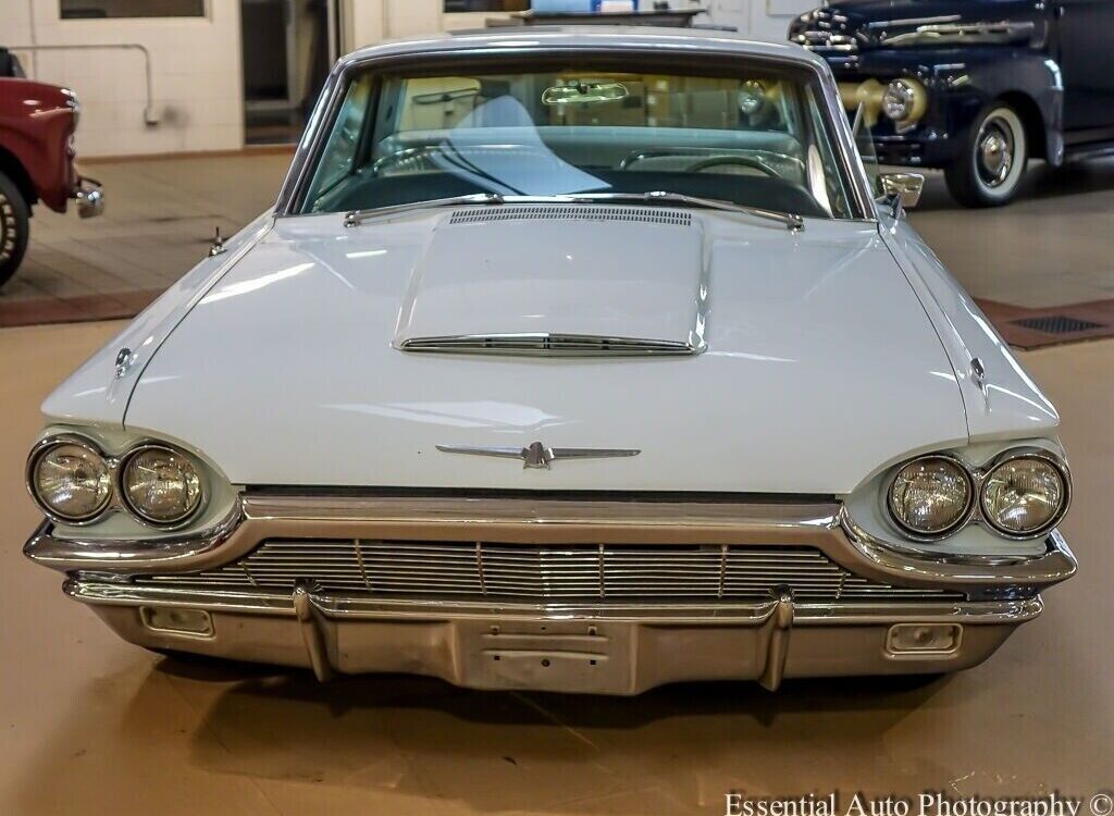 Ford-Thunderbird-Coupe-1965-5