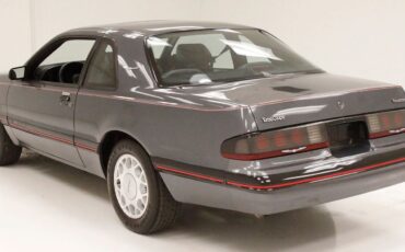 Ford-Thunderbird-Coupe-1988-2
