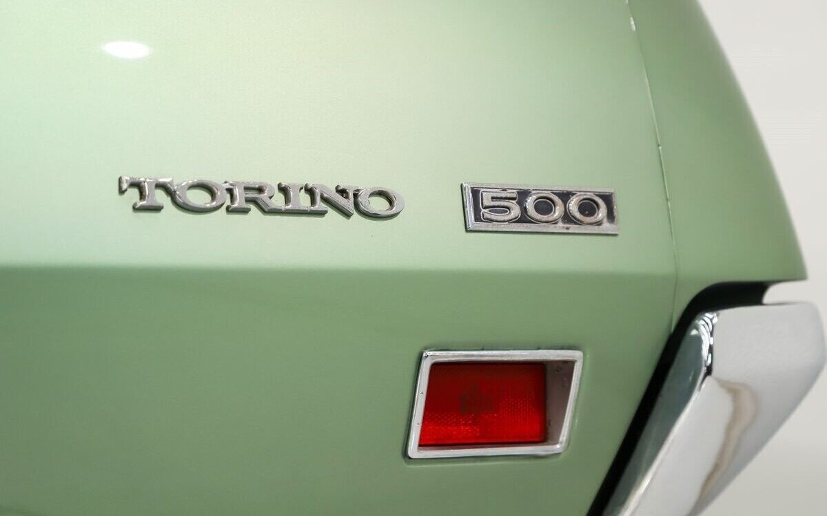 Ford-Torino-1971-10