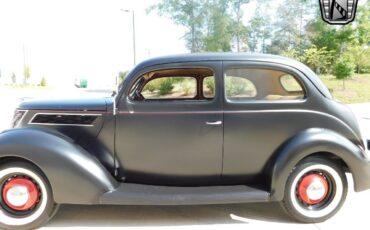 Ford-Tudor-1937-6