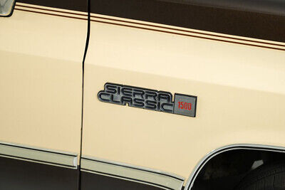 GMC-Sierra-1500-Pickup-1984-15