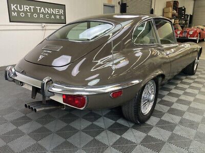 Jaguar-E-Type-1972-7