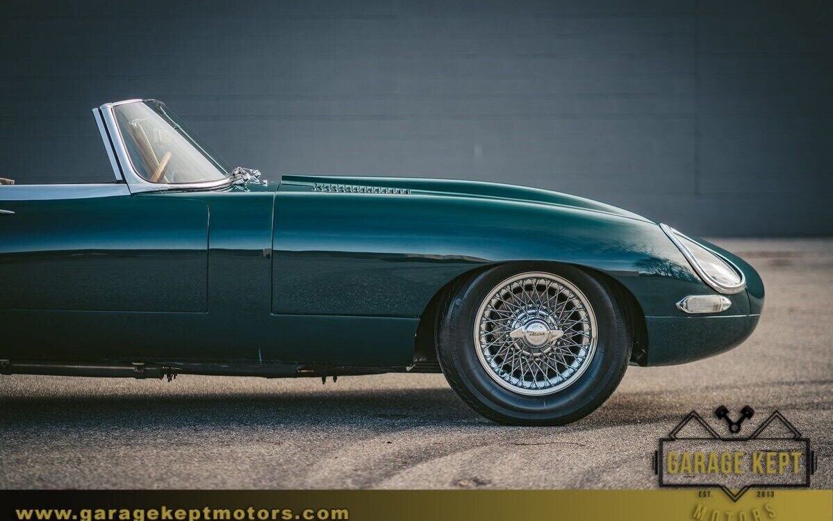 Jaguar-E-Type-Cabriolet-1964-9