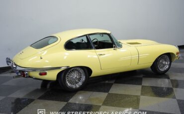 Jaguar-E-Type-Coupe-1969-11