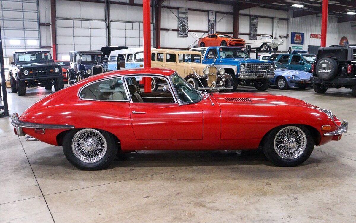 Jaguar-XK-Coupe-1969-8