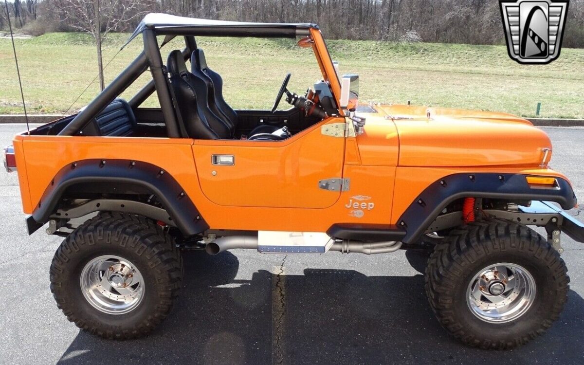 Jeep-CJ-1984-7