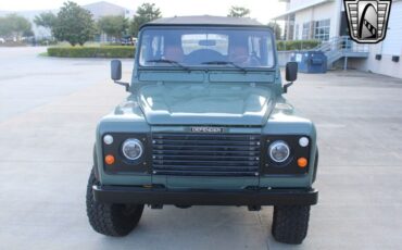 Land-Rover-Defender-1991-6