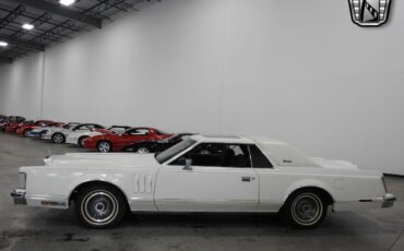 Lincoln-Continental-1979-4
