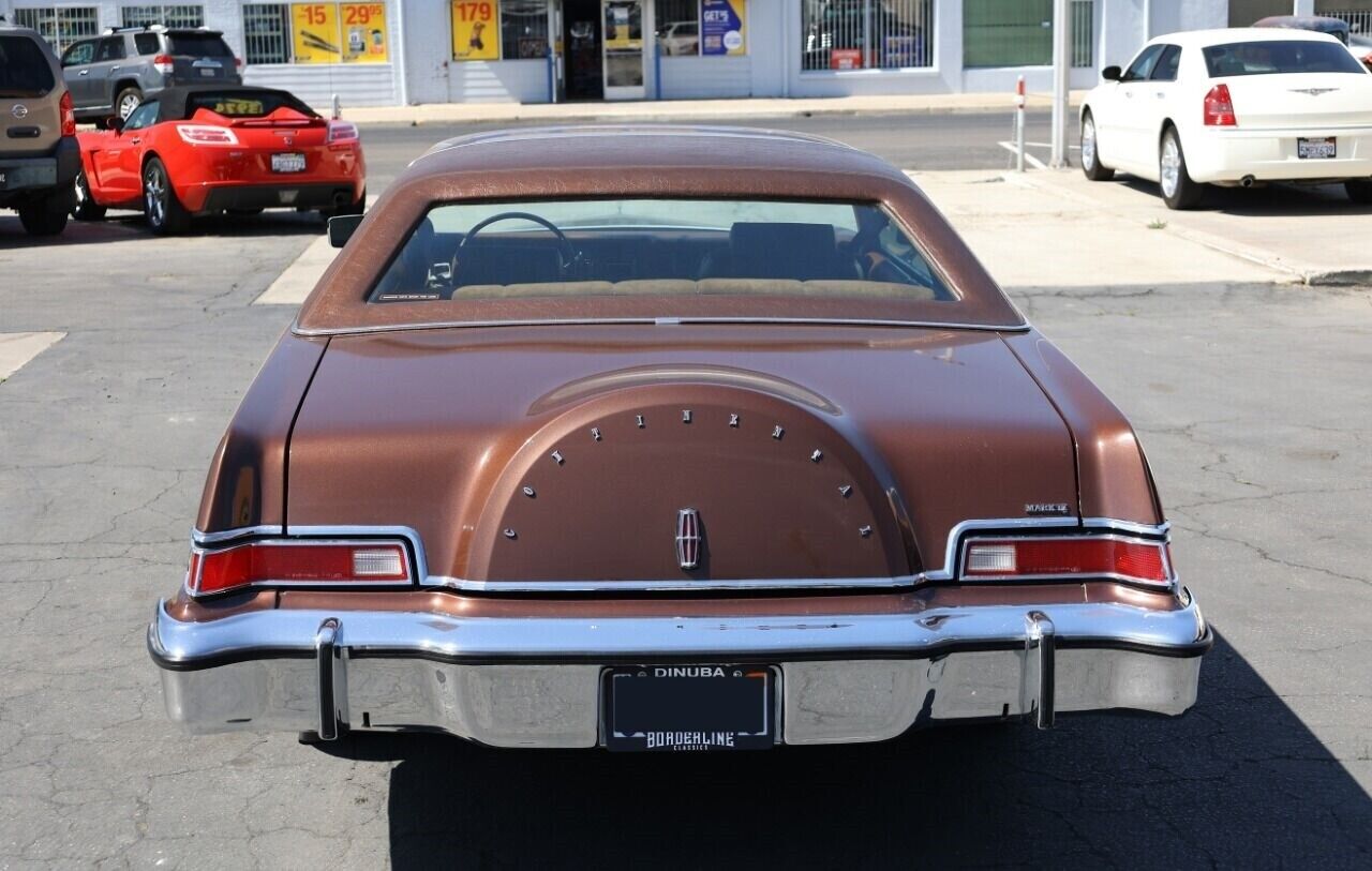 Lincoln-Continental-Coupe-1976-1