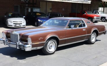 Lincoln-Continental-Coupe-1976-4