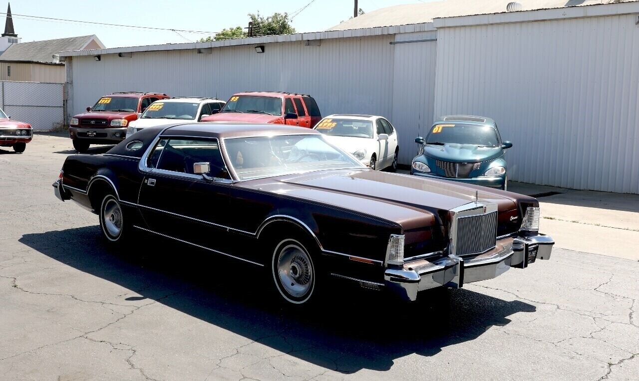 Lincoln-Continental-Coupe-1976-5