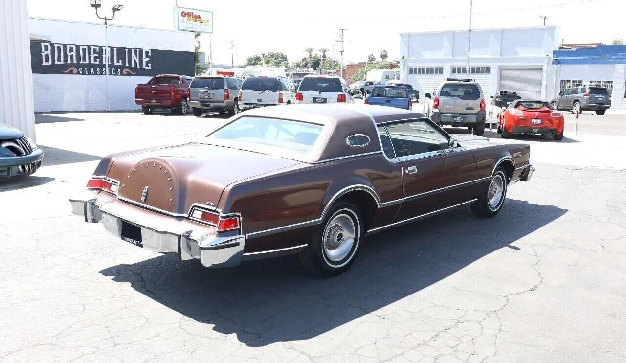 Lincoln-Continental-Coupe-1976-7