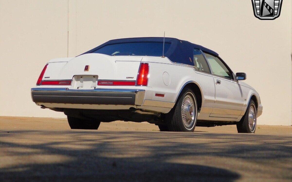 Lincoln-Mark-Series-1988-5