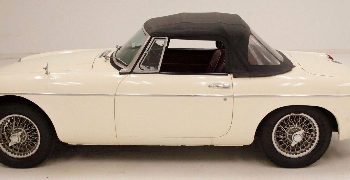 MG-MGB-Cabriolet-1964-2