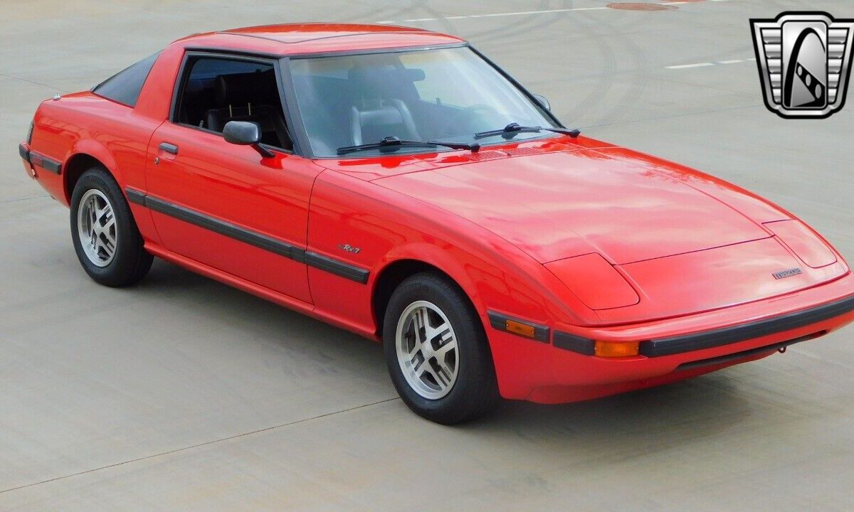 Mazda-RX-7-1983-9
