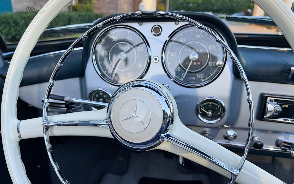 Mercedes-Benz-190-Series-Cabriolet-1961-3