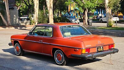 Mercedes-Benz-200-Series-Coupe-1976-5