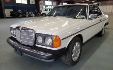Mercedes-Benz 200-Series Coupe 1979