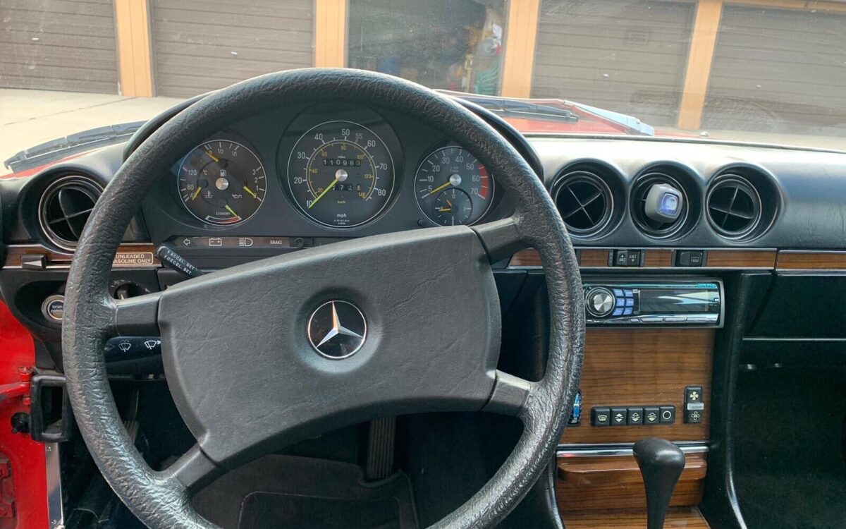 Mercedes-Benz-300-Series-Cabriolet-1982-1