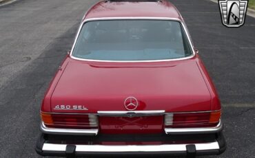 Mercedes-Benz-400-Series-1977-5