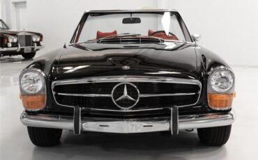 Mercedes-Benz-SL-Class-1970-4