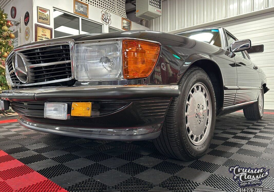 Mercedes-Benz-SL-Class-1989-7