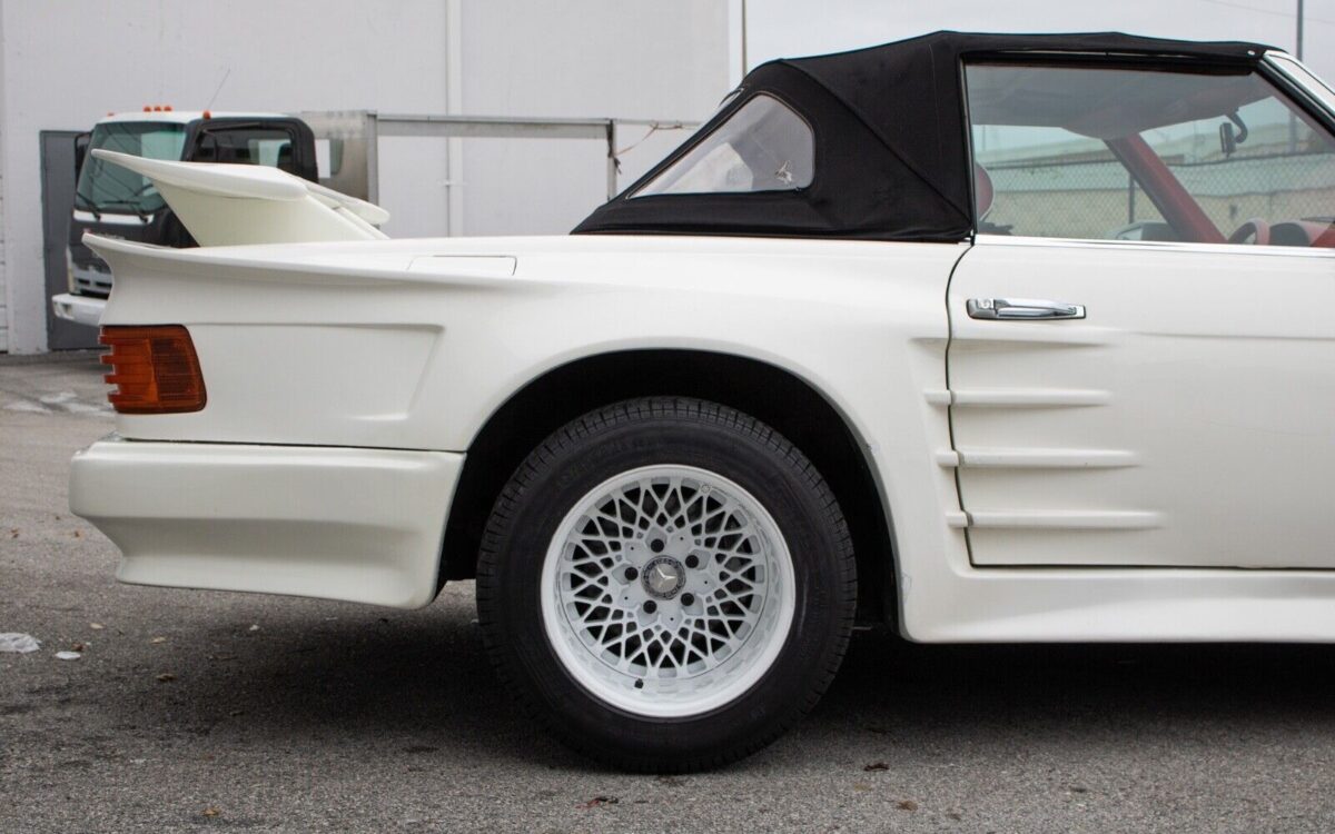 Mercedes-Benz-SL-Class-Cabriolet-1983-5