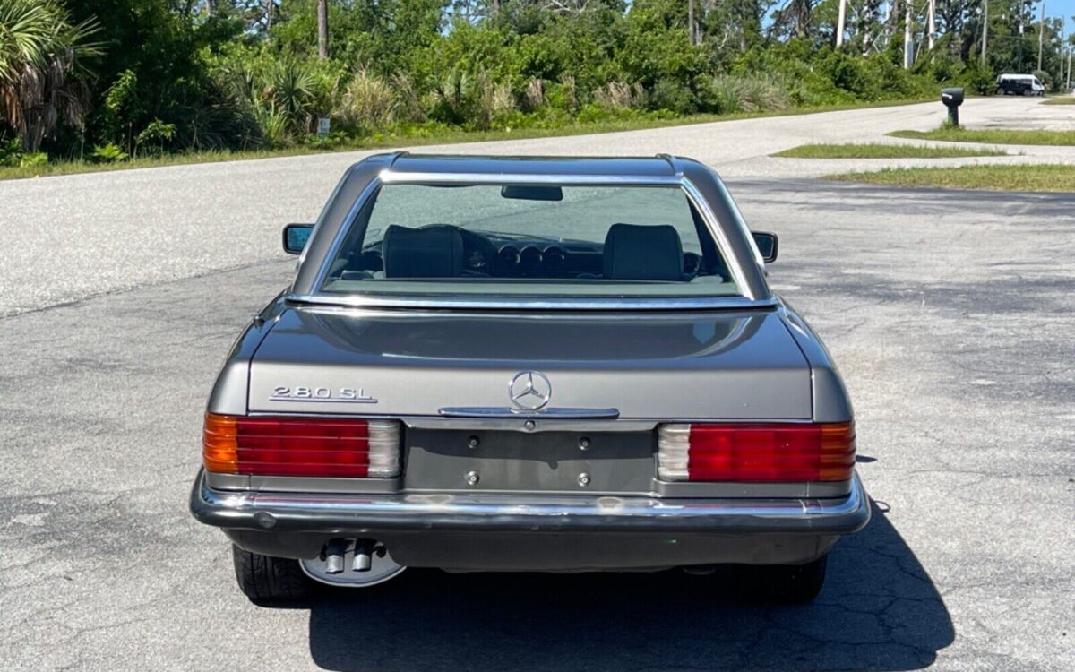Mercedes-Benz-SL-Class-Cabriolet-1983-6