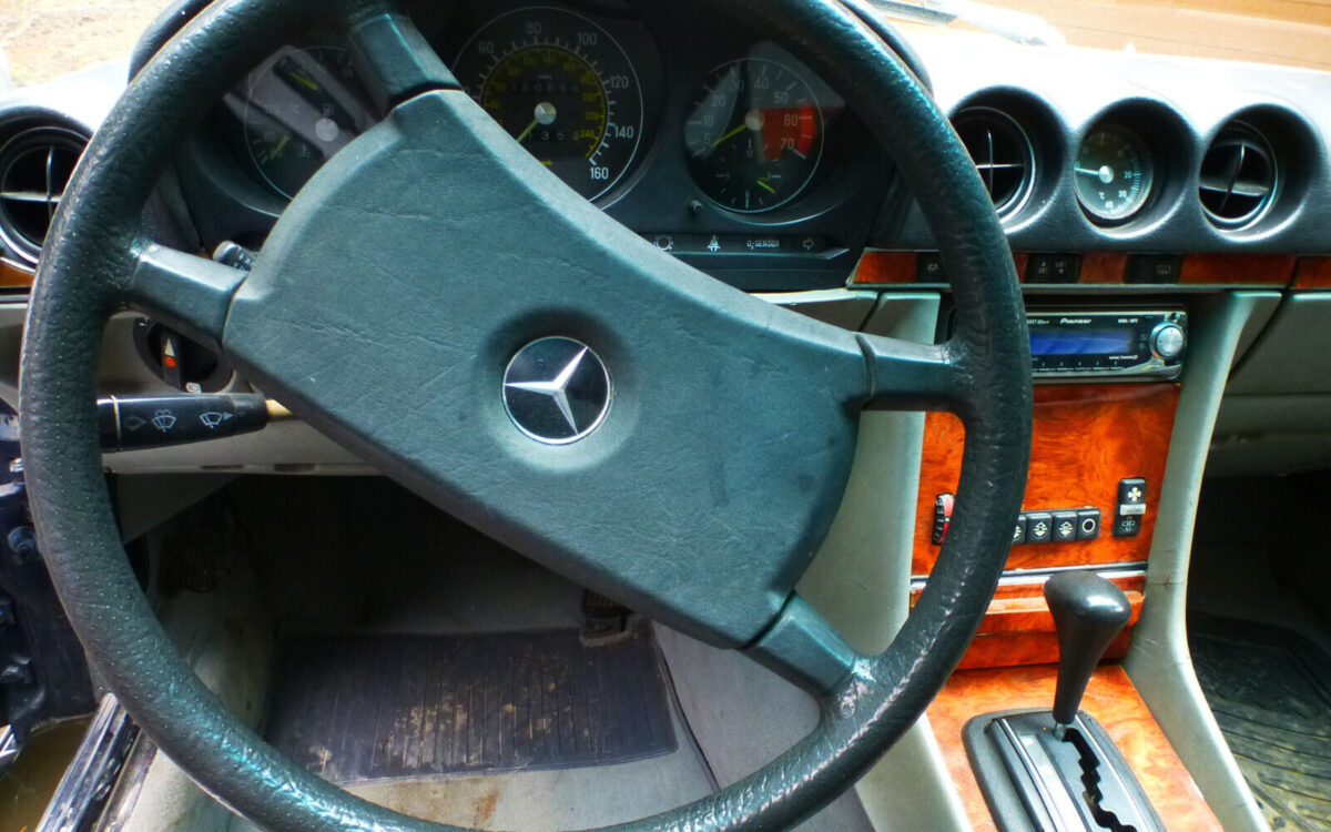 Mercedes-Benz-SL-Class-Cabriolet-1984-11