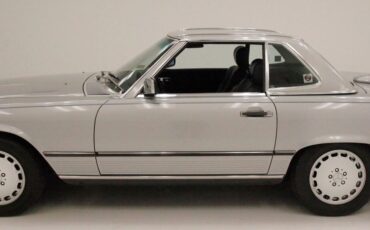 Mercedes-Benz-SL-Class-Cabriolet-1987-3