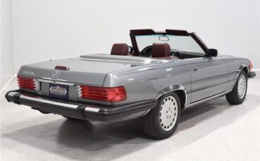Mercedes-Benz-SL-Class-Cabriolet-1988-4