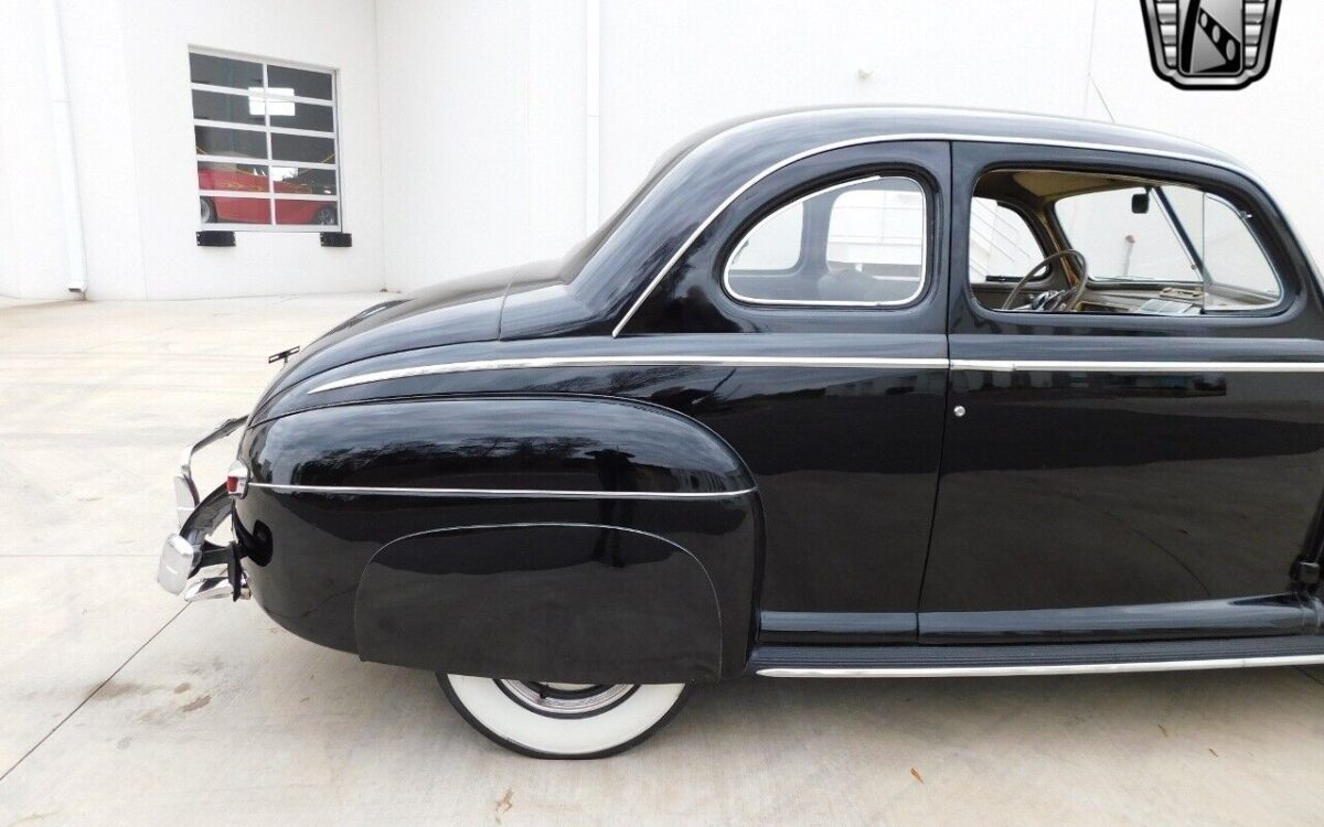 Mercury-A19-Coupe-1941-11