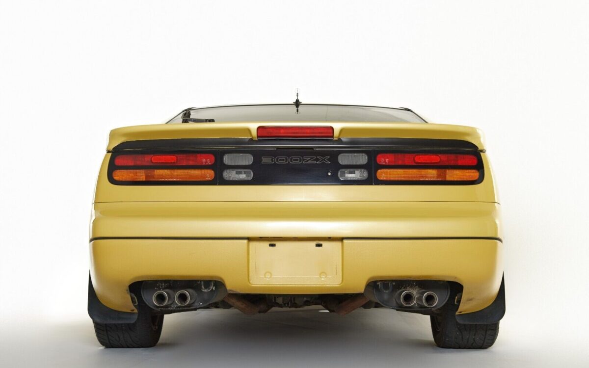 Nissan-300ZX-Coupe-1990-22