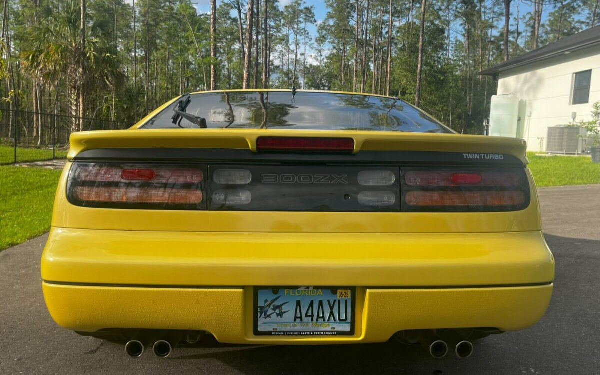 Nissan-300ZX-Coupe-1990-4