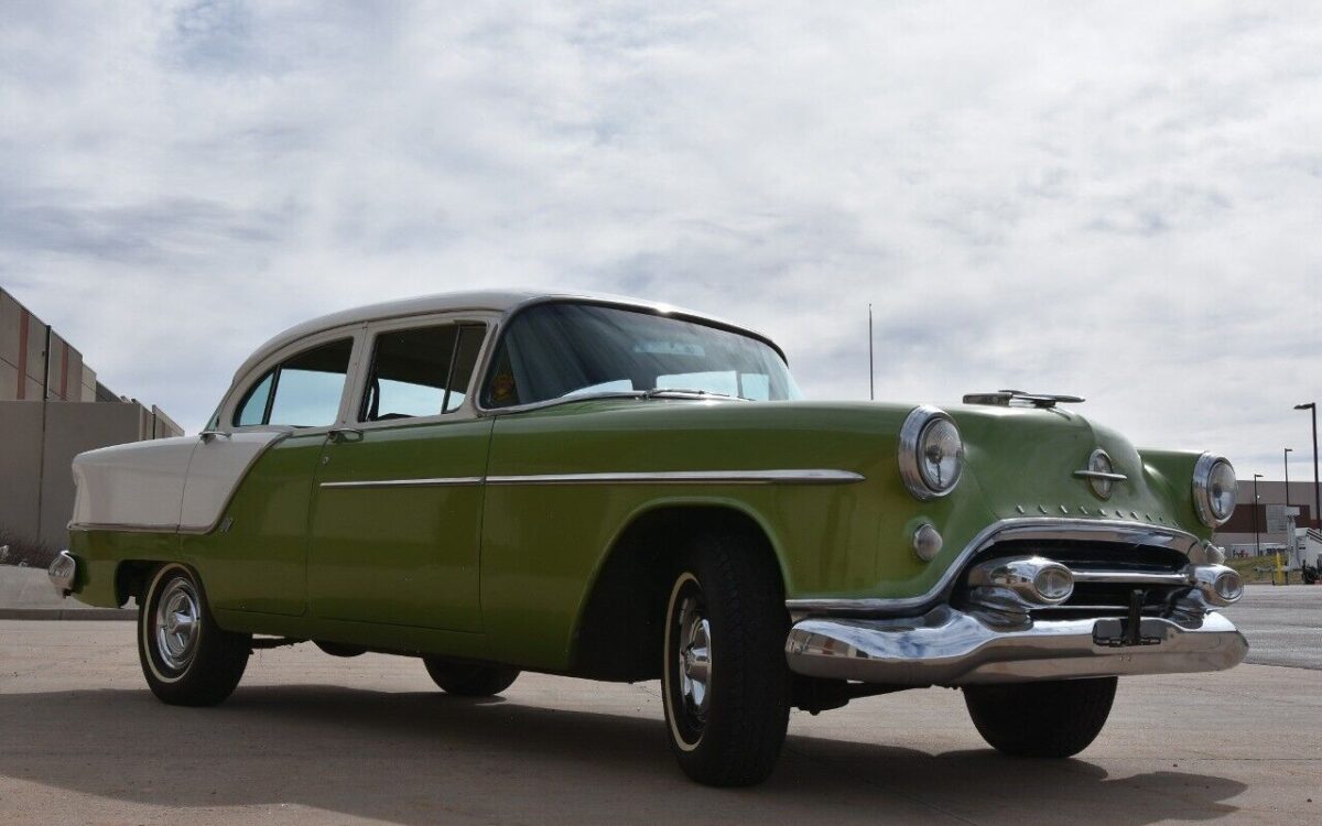Oldsmobile-Eighty-Eight-1954-8
