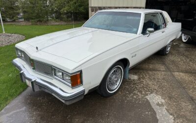 Oldsmobile Ninety-Eight Coupe 1984 à vendre