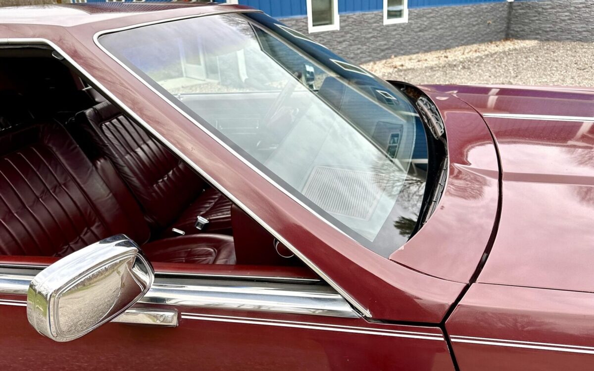 Oldsmobile-Toronado-1981-14