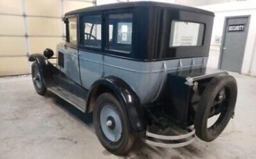 Oldsmobile-deluxe-touring-Berline-1926-3